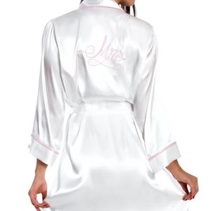 "Mrs" silk robe & nightie set. Wedding lingerie